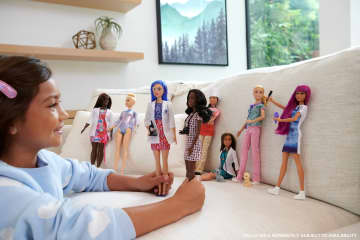 Barbie® Kariyer Bebekleri Serisi, Mavi Saçlı Bilim İnsanı