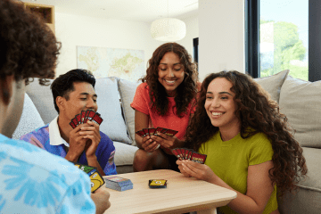 Çocuklara, Yetişkinlere, Aileyle Bir Araya Gelinen Akşamlara, Partilere Ve Seyahatlere Yönelik Uno No Mercy Kart Oyunu
