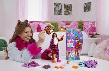 Barbie - Poupée Cutie Reveal Série Jungle Avec Tigre - Poupée Mannequin - 3 Ans Et +