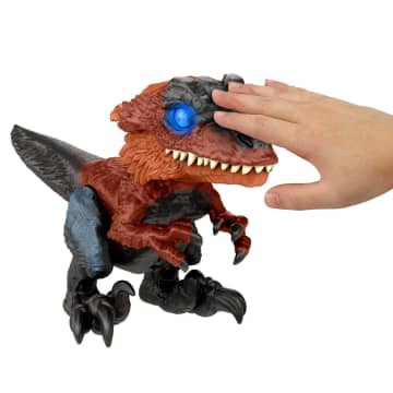 Jurassic World Uncaged Ultimate Fire Dino - Image 3 of 6