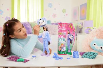 Barbie Cutie Reveal Kostüm Temalı Bebek Ve 10 Sürpriz Aksesuar, Koala Kostümlü Tavşancık - Image 2 of 6