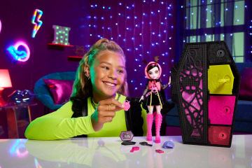 Monster High™ Doll, Draculaura™, Skulltimate Secrets™: Neon Frights™ - Image 2 of 6