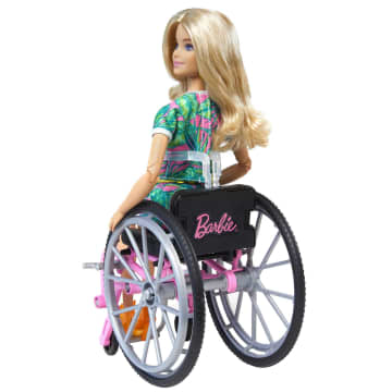 Barbie Fashionistas Sedia A Rotelle – Completo Verde