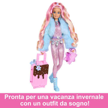Barbie Extra Fly Bambola viaggiatrice con look a tema neve
