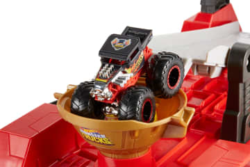 Hot Wheels Monster Trucks 2-In-1 Crashrennen-Truck
