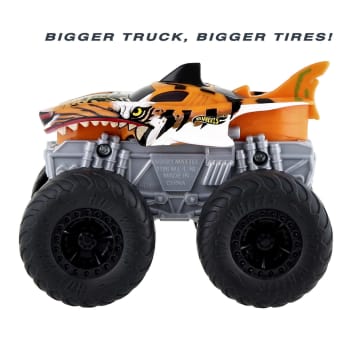 Hot Wheels Monster Trucks Roarin' Wreckers Tiger Shark
