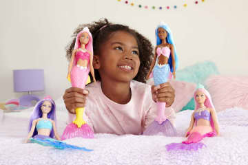 Barbie® Syrenka podstawowa Lalka Różowo-żółty ogon
