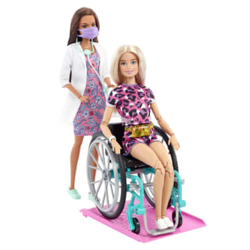 Barbie Clinique - Coffret avec 4 poupées