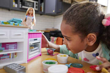 Barbie „Cooking & Baking“ Deluxe Küche Spielset & Puppe