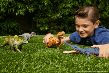 Jurassic World Wild Roar Dinosaur, Ekrixinatosaurus Action Figure Toy With Sound