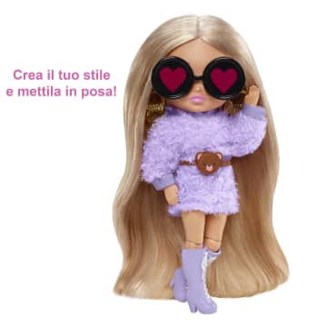 Barbie Extra Minis Bambola N. 4 (14 Cm) Con Abito, Accessori E Piedistallo - Image 3 of 6