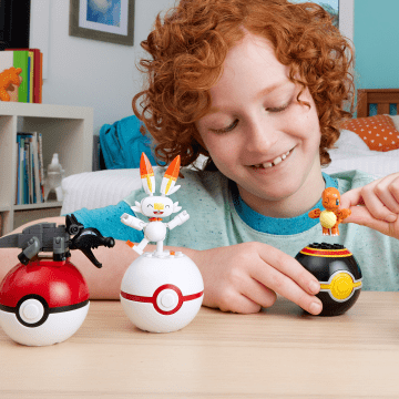 Çocuklar Için Mega Pokémon Ateş Pokémonu Eğitmenleri Oyuncak Seti, 4 Figür (105 Parça)