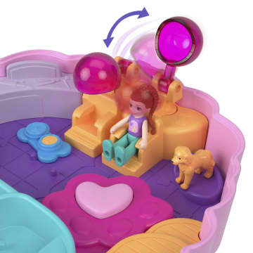 Polly Pocket Compacte speelset Poedels verzorgen en vertroetelen, met 2 micropoppen, 12 accessoires en 5 functies - Image 4 of 6