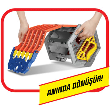 Hot Wheels® Kıvrılan Yarış Pisti - Image 4 of 8