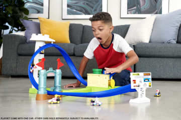 Hot Wheels Mariokart Circuit Slam Track Set - Image 2 of 6