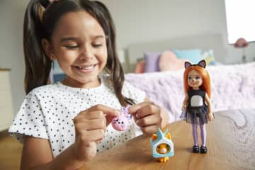 Barbie® Kostümlü Chelsea ve Hayvancığı Oyun Setleri