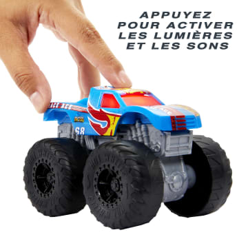 Hot Wheels – Monster Trucks – Véhicule Race Ace Sons et Lumières