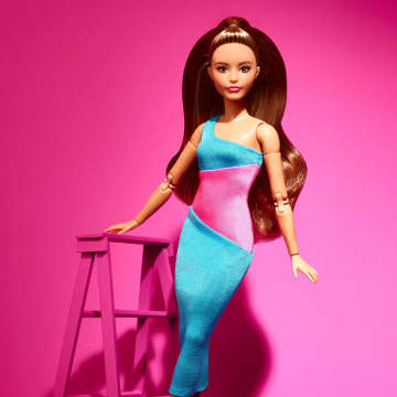 Barbie Looks 15 - Poupée Brune Avec Robe Midi Unie Color Block