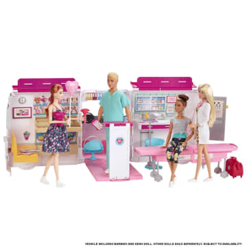 Набор игровой Barbie Кем быть? Клиника 2 куклы+машина скорой помощи