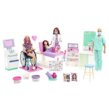 Barbie Krankenhaus-Spielset mit 4 Puppen - Image 1 of 6