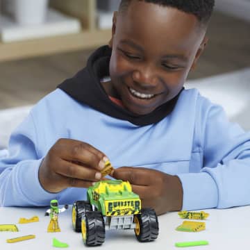 Mega Construx™ Hot Wheels® – Mighty Monster Trucks (Race Ace™ & Gunkster™) - Image 9 of 9