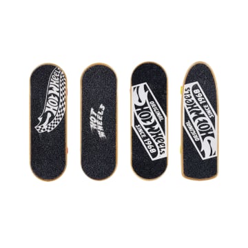 Hot Wheels Skate Multi-Pack Tony Hawk Fingerboard E Scarpine Da Skate (Gli Stili Possono Variare)