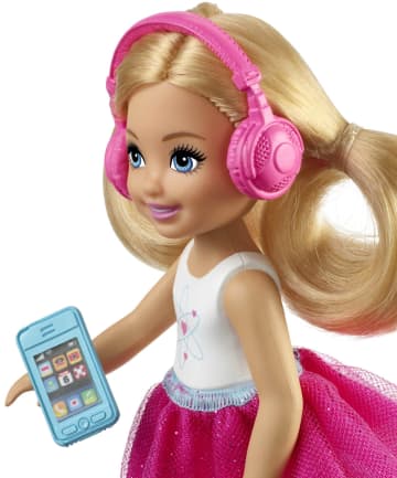 Barbie® Seyahatte Chelsea Bebek ve Aksesuarları