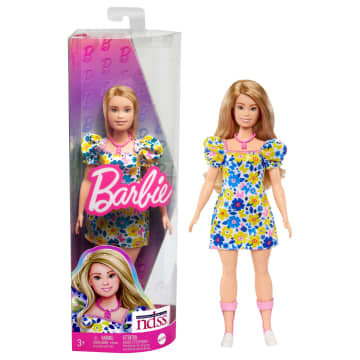 Barbie Fashionistas Dolls Wearing Removable Outfit, Shoes & Accessory (Styles May Vary)