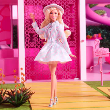 Barbie - Poupée Barbie Tenue À Carreaux - Poupée Mannequin - 6 Ans Et +