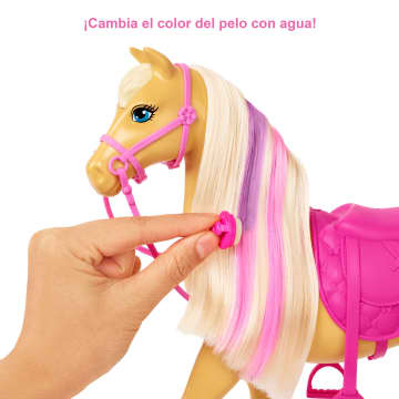 Barbie Cepilla y cuida Conjunto de juego, caballos y muñeca - Imagen 3 de 6