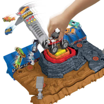 Hot Wheels Monster Trucks Arena Smashers Bone Shaker Απόλυτο Σετ Συγκρούσεων - Image 4 of 7