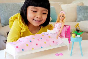 Conjunto De Muñeca Y Dormitorio De Barbie | Muebles De Barbie | Mattel - Imagen 3 de 6