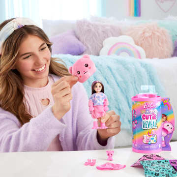 Muñecas Barbie Chelsea Cutie Reveal De La Serie Cozy Cute Tees Y Accesorios Pequeños - Imagen 6 de 10