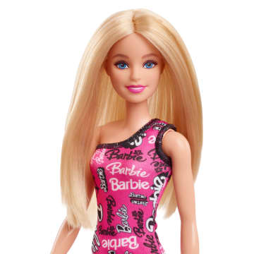 Barbie 65 Aniversario Muñeca Rubia Con Vestido De Logos De La Marca - Imagen 2 de 6