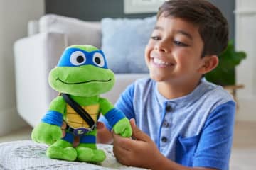 Teenage Mutant Ninja Turtles 8 Basic Plush Leonardo - Image 2 of 6