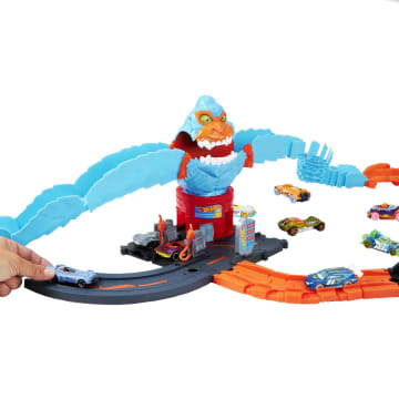 Hot Wheels City Sets mit 4 Spielzeugautos und Spieldecke - Bild 4 von 5