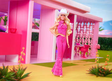Συλλεκτική Κούκλα Barbie, Margot Robbie στον Ρόλο της Barbie με Ροζ Καουμπόικο Σύνολο - Image 3 of 6