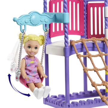 Barbie – Skipper Baby-Sitter : Skipper Journée Au Parc – Coffret Et Poupées