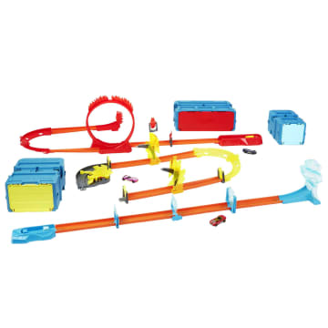 Hot Wheels Track Set with 3 Hot Wheels Cars