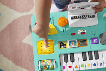 Fisher-Price Leerplezier Mixen En Leren Dj-Tafel, Muzikaal Educatief Speelgoed Voor Baby En Peuter, Meertalige Versie - Imagen 2 de 6