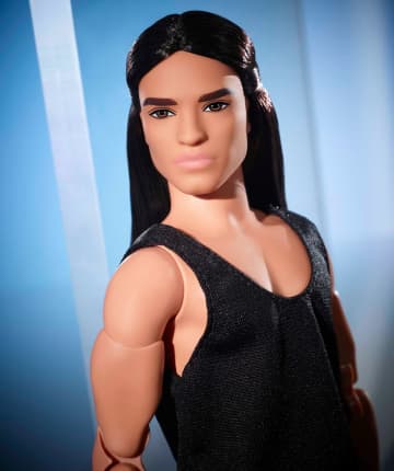 Кукла Barbie® Кен Из Серии Looks С Длинными Волосами