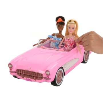 Hot Wheels Barbie Corvette, Corvette met afstandsbediening uit Barbie The Movie - Imagen 4 de 6
