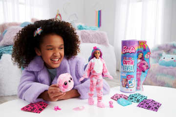 Barbie Cutie Reveal Serie Fantasia Bambola Con Costume Da Bradipo Di Peluche - Image 2 of 6