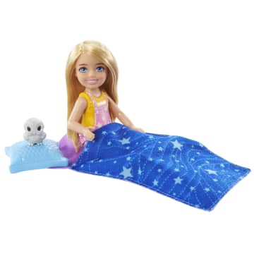 Barbie® Kemping Chelsea Lalka + śpiwór Zestaw