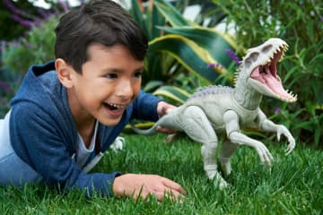 Action Figure Jurassic World Mimetizzati E Combatti Indominus Rex Con Luci, Suoni E Movimento