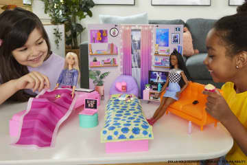 Barbie Big City, Big Dreams Playset