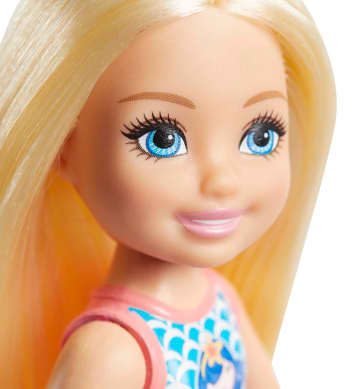 Barbie Club Chelsea Beach Doll, 6-Inch Blonde GHV55 | Mattel