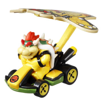 Hot Wheels Mario Kart Vehículo de Juguete Bowser Estándar Kart con Bowser Kite - Image 2 of 4