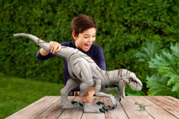 Jurassic World Dominion Large Dinosaur Toy, Super Colossal Atrociaptor - Image 2 of 6