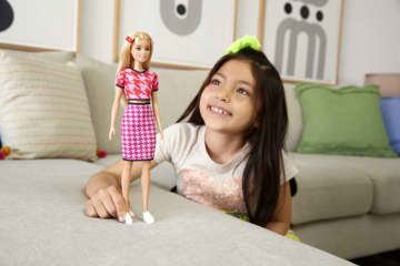 Barbie Fashionista Boneca Conjunto Saia e Blusa